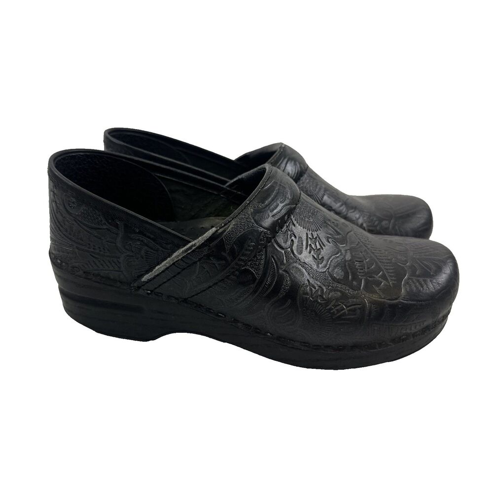 Dansko Pro Clog Black Tooled Leather Floral Slip On Comfort Work Womens 38 7.5
